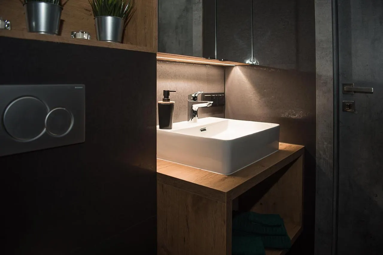Wola Loft Apartment Варшава